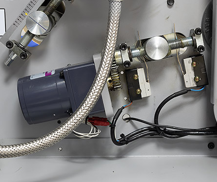 термопресс TitanJet RTX5 - Электрическая система центрирования фетра